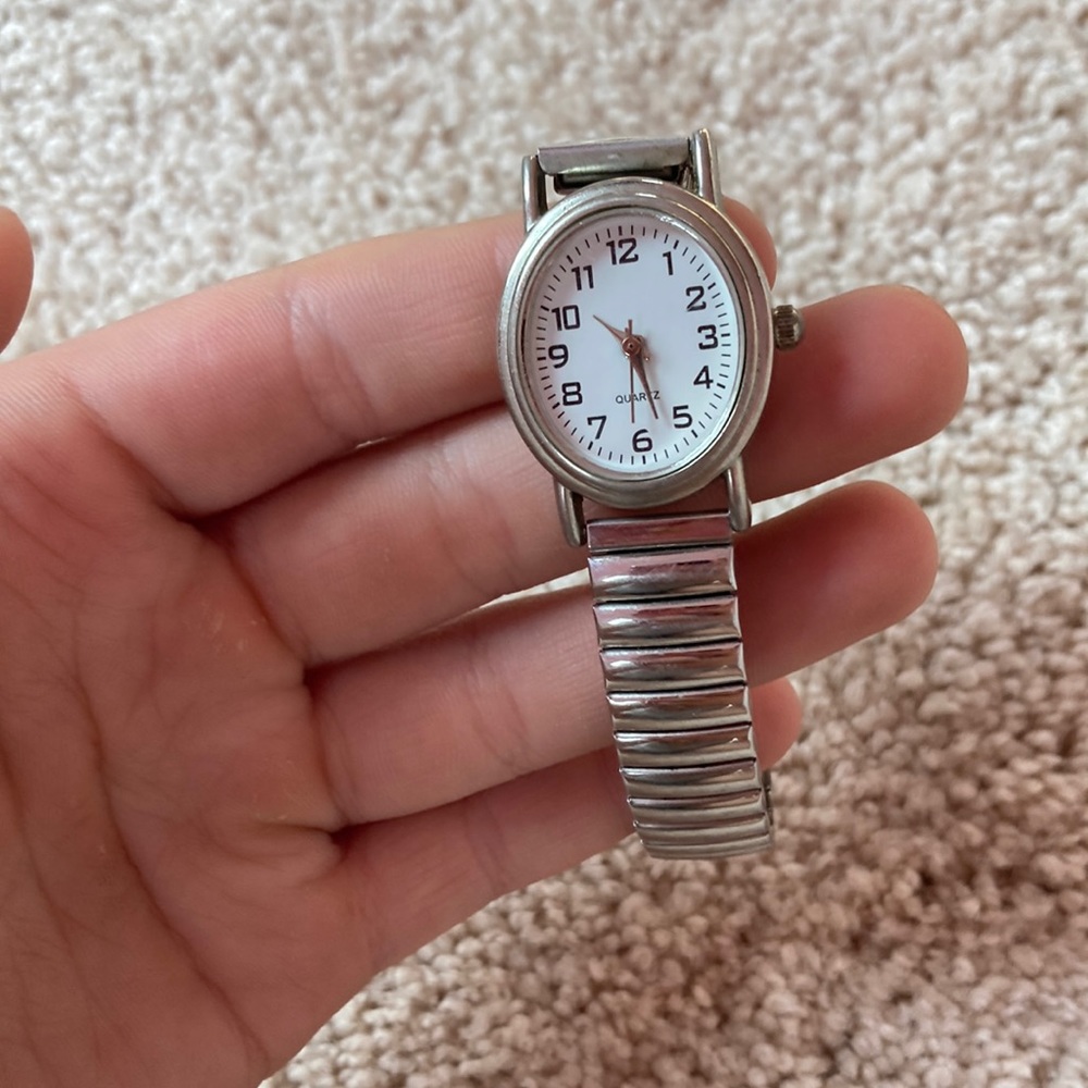 Watch that is never been worn
